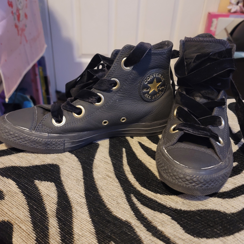 Converse AllStar Hi Tops 7